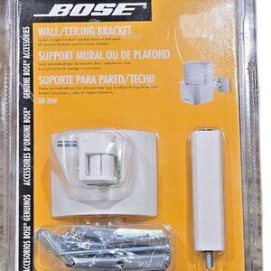 BOSE White UB-20W Wall Ceiling / Bracket New Includes Mounting Hardware
